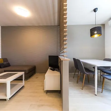 Apartments Gavran 2. Baška Voda Buitenkant foto